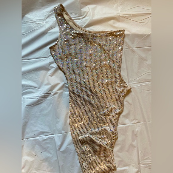 Bodycon jumpsuit. Brand new never worn. - Picture 2 of 3